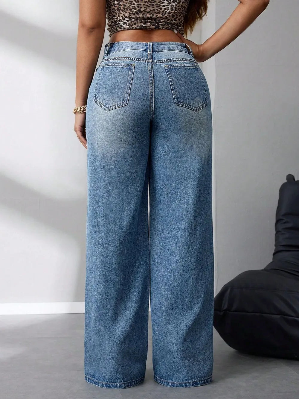 Jeans wide leg básicos de mezclilla
