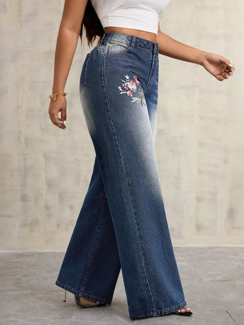 Jeans wide leg bordado floral