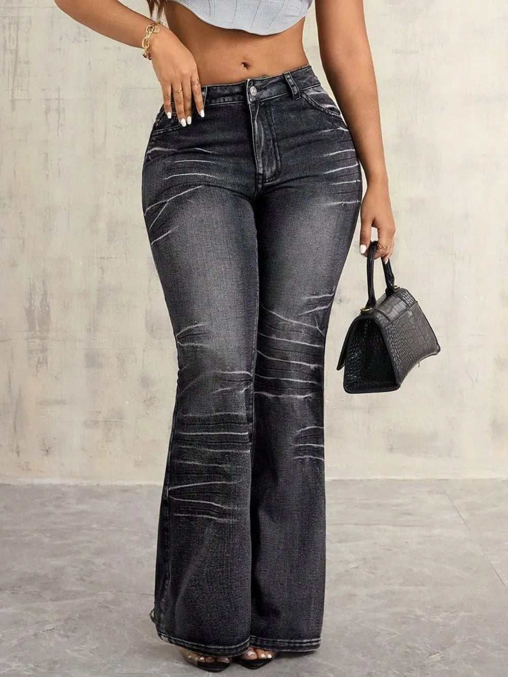 Jeans retro acampanados tiro alto