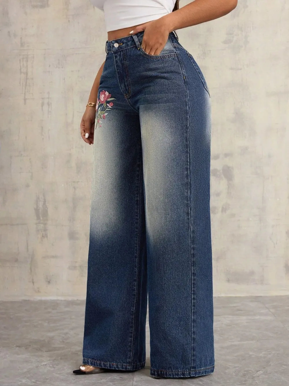 Jeans wide leg bordado floral